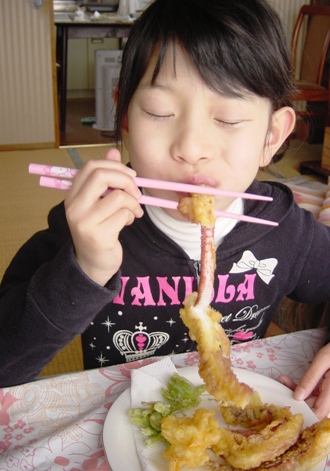 �ꐶ�����ɂ���V��H�ׂ閺